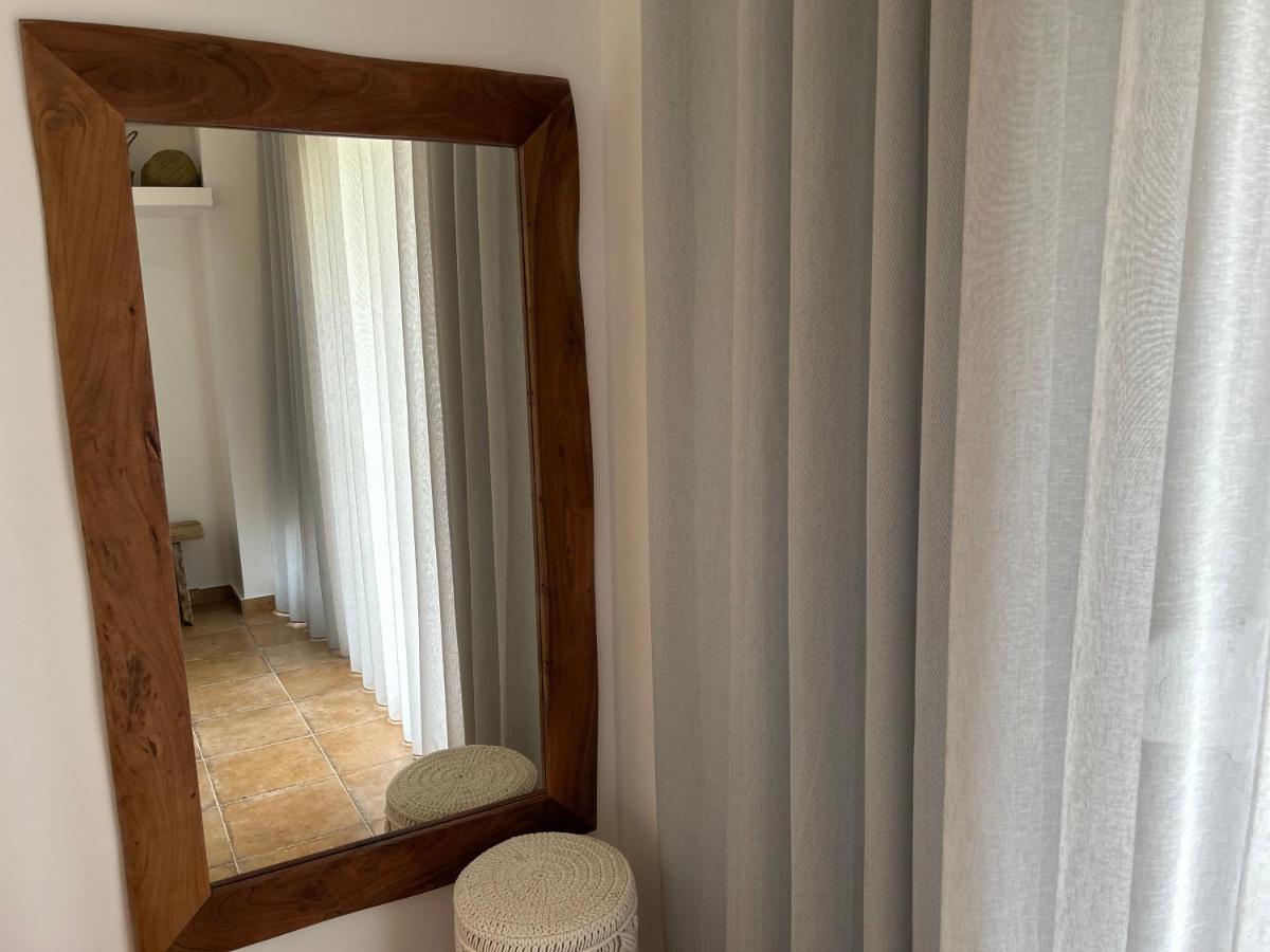 Calliopes By The Sea Boutique Suites Paralia Dionysiou Buitenkant foto