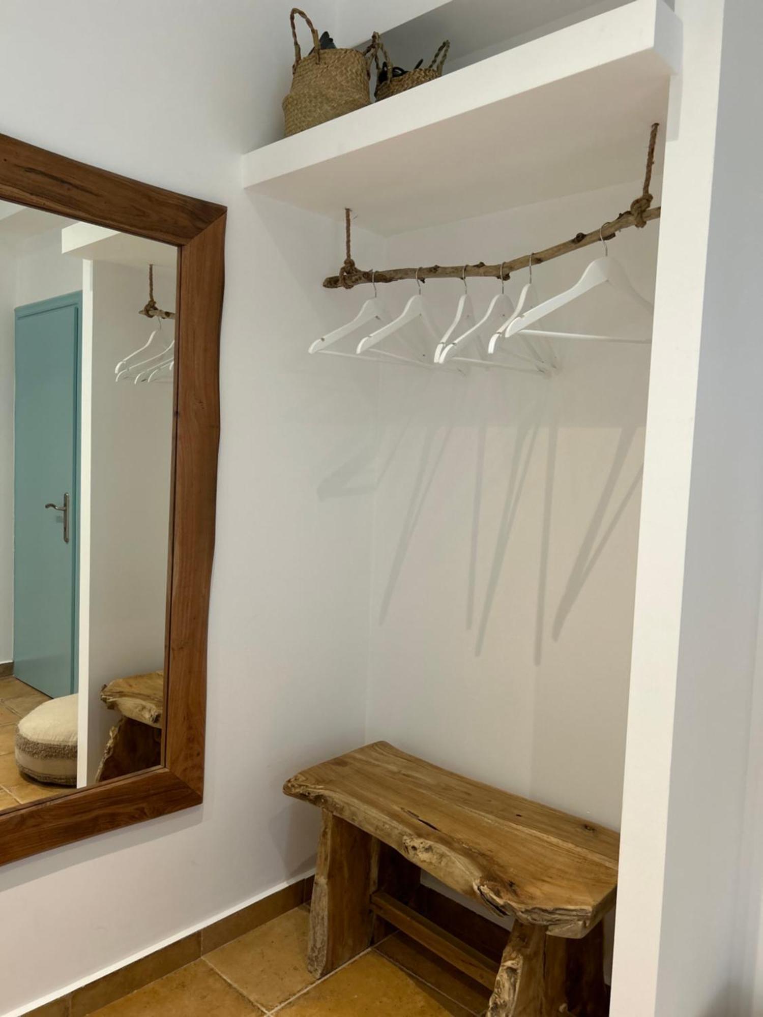 Calliopes By The Sea Boutique Suites Paralia Dionysiou Buitenkant foto