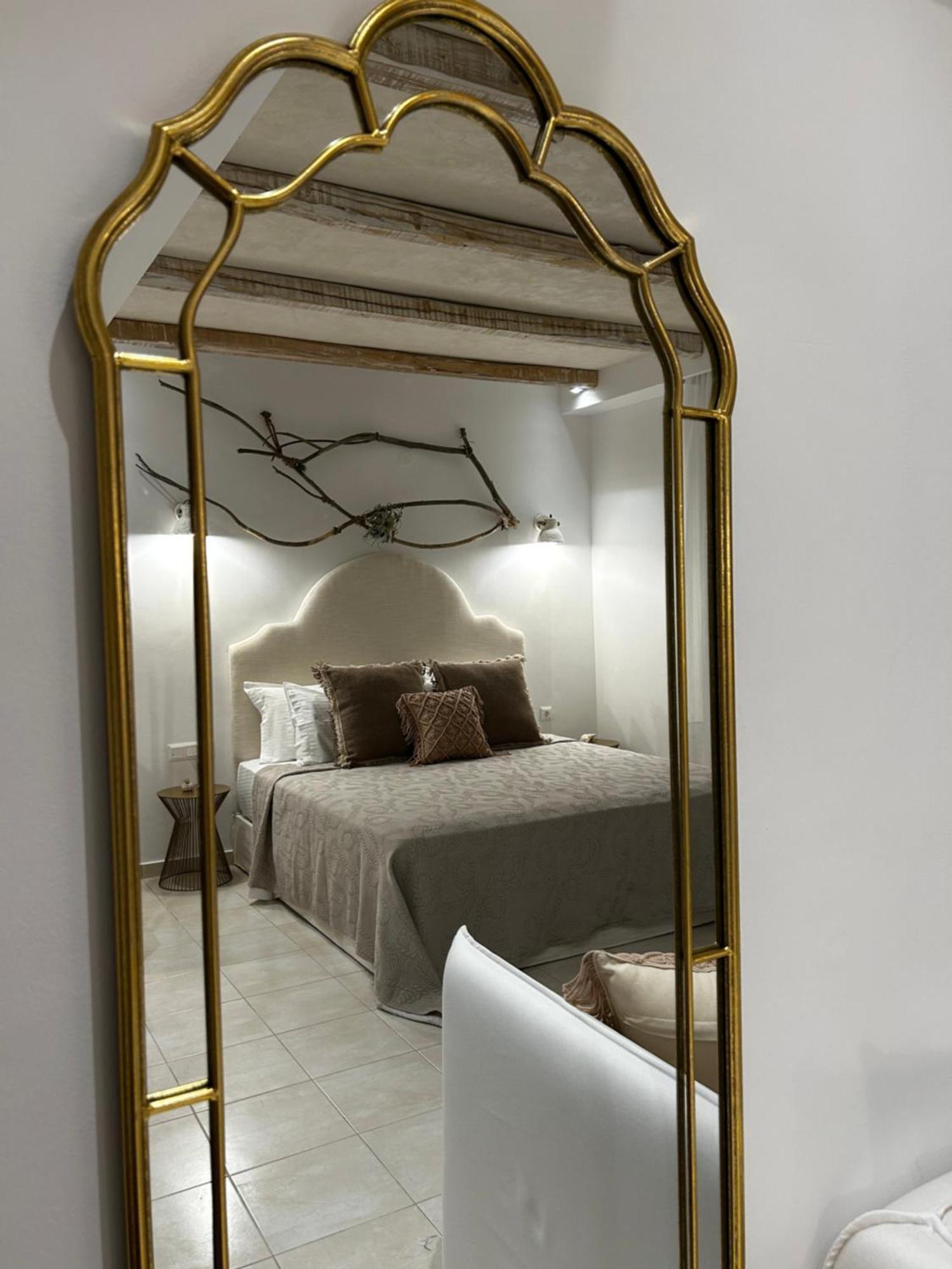Calliopes By The Sea Boutique Suites Paralia Dionysiou Buitenkant foto
