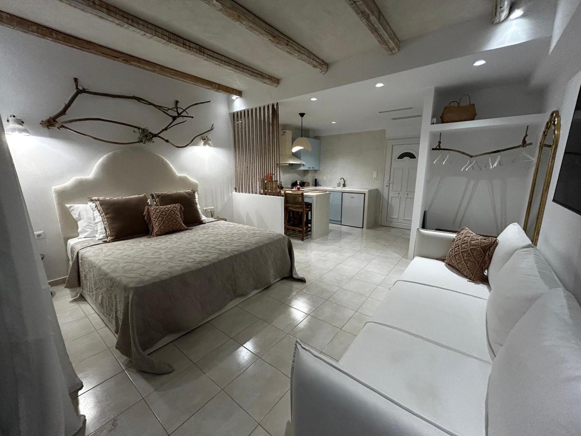 Calliopes By The Sea Boutique Suites Paralia Dionysiou Buitenkant foto